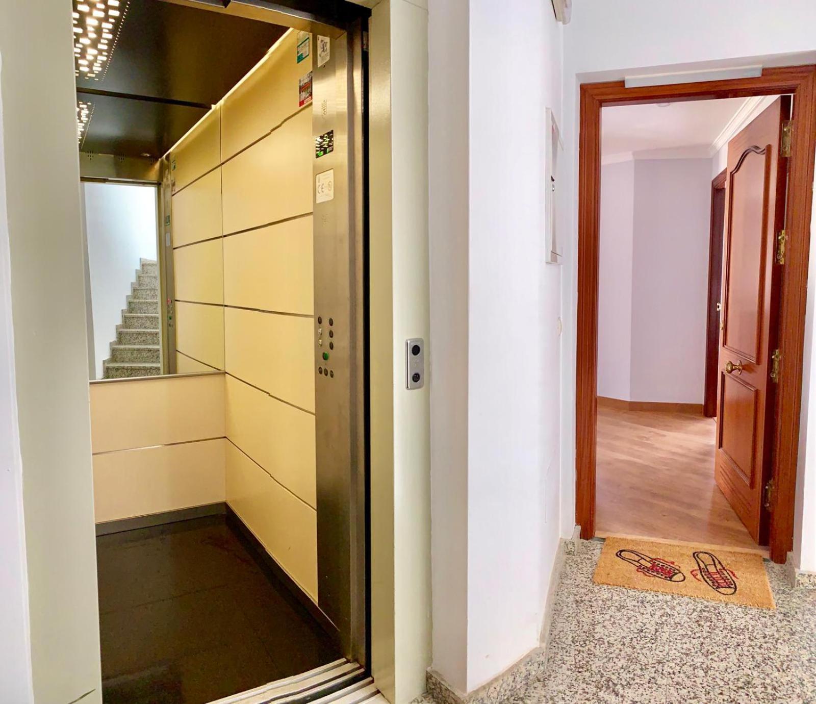 Apartamento Capri Los Boliches Wifi Gratis Beach 100M Fuengirola Exterior photo